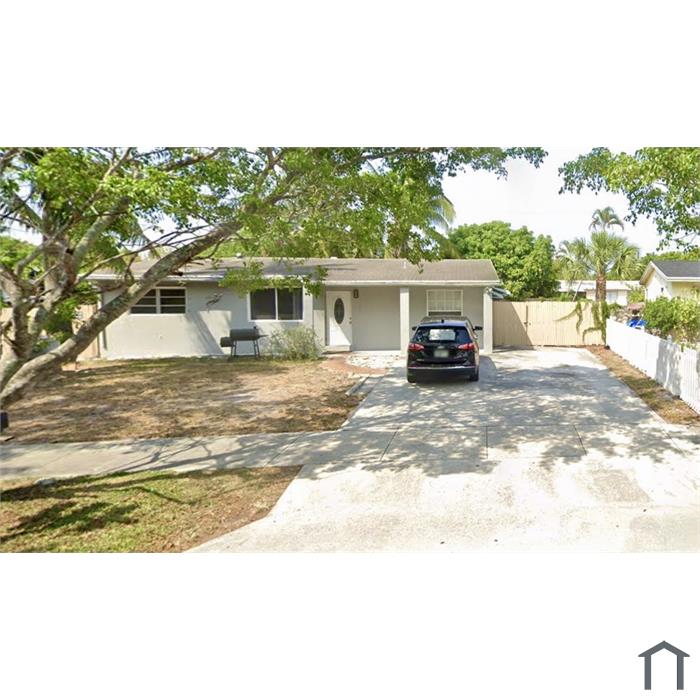 2811 NE 2nd Ter