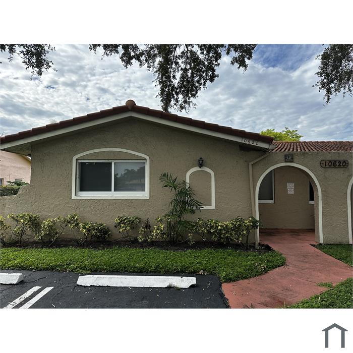 10620 NW 37th St