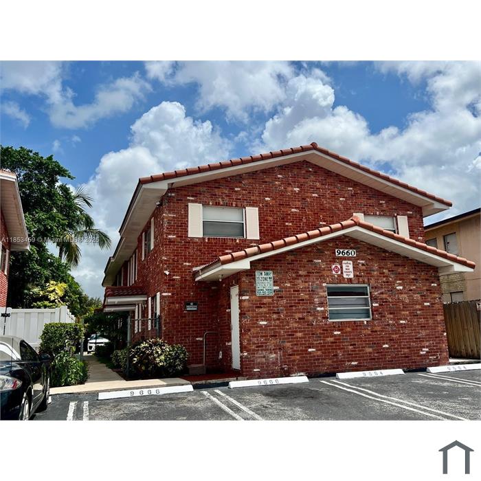 9660 NW 35th St