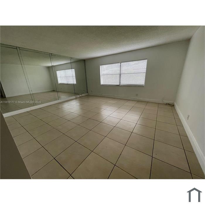 2390 Coral Springs Dr