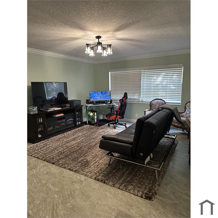 11504 NW 42nd St