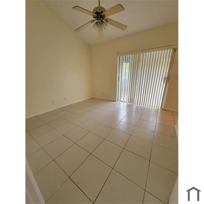 2306 SW 82nd Ter