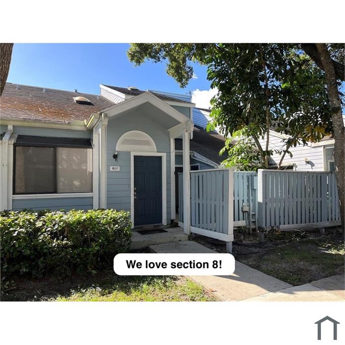 1821 Racquet Ct