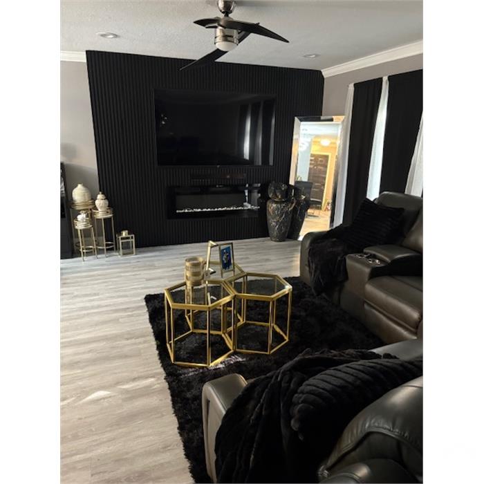 1245 Sussex Dr
