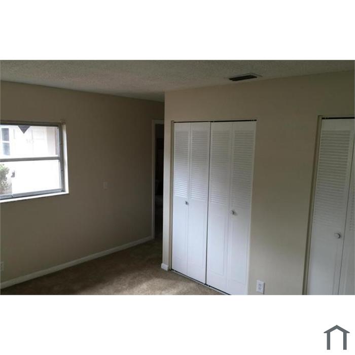 515 SW 72nd Ter
