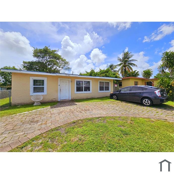 2768 NW 5th St