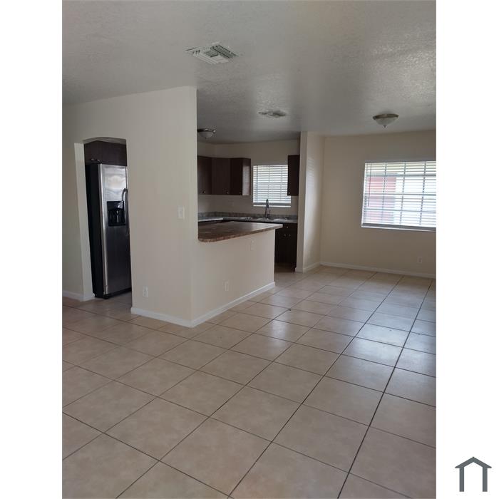 140 NW 17th Ave