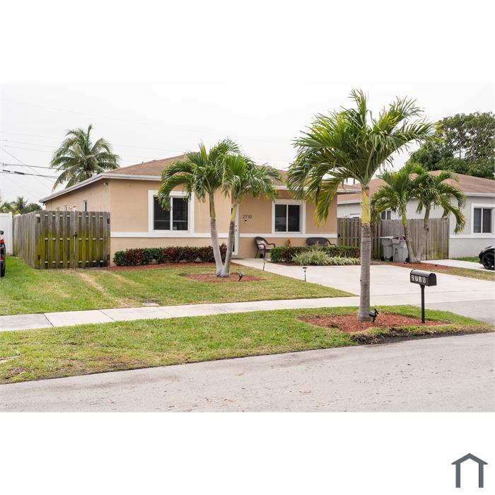 2710 NW 5th St