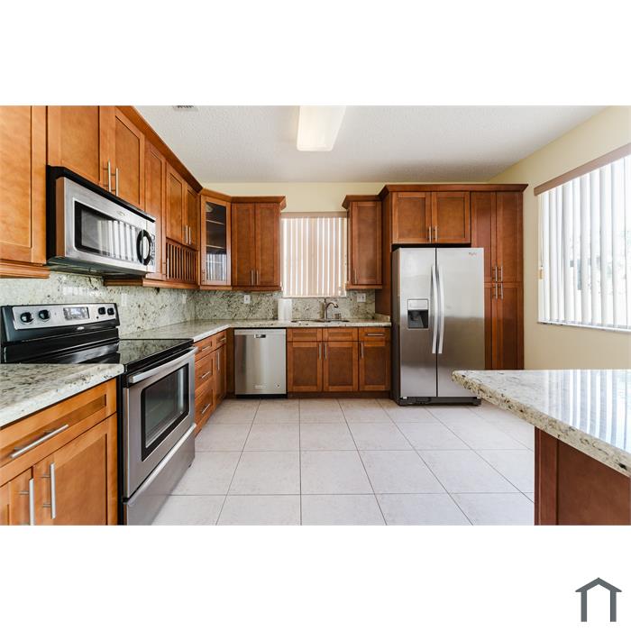 4015 Banyan Trails Dr