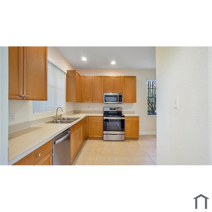 5798 NW 119th Ter