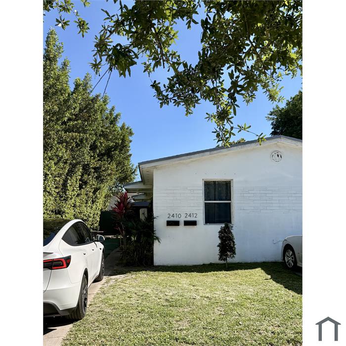 2410 NW 11th St