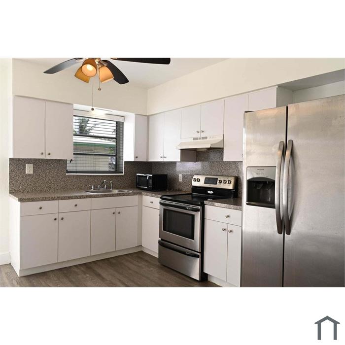 321 NW 21st Ave