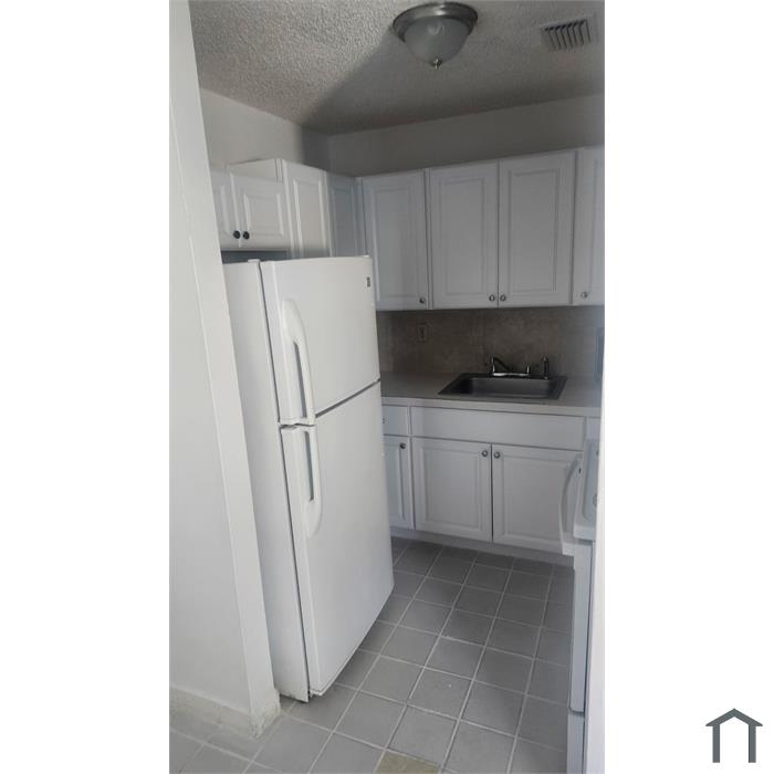 1721 NW 19th Ter