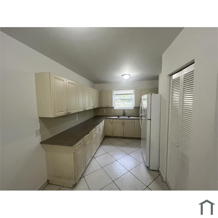 181 NW 47th Ave