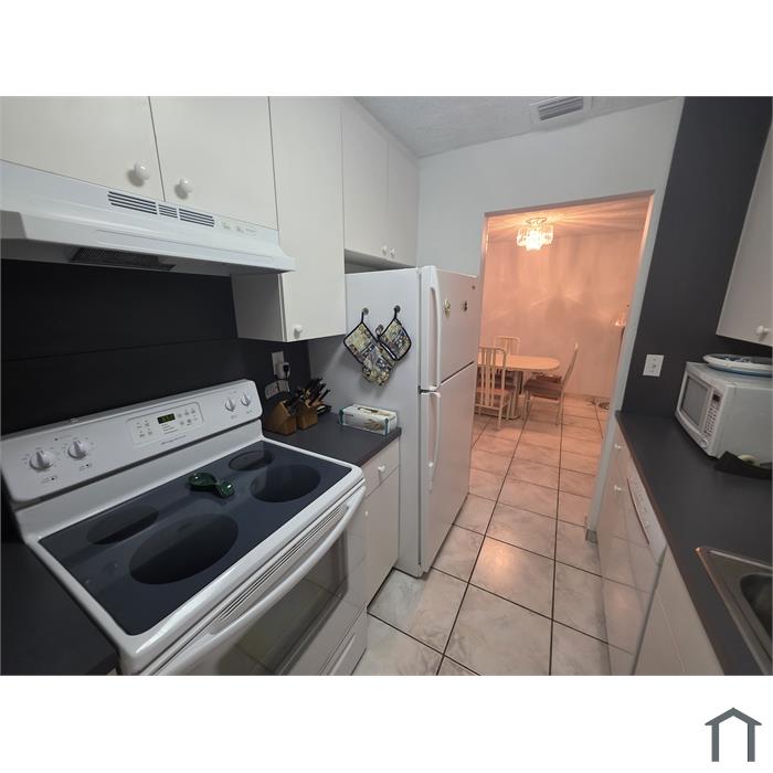 295 NW 72nd Ave