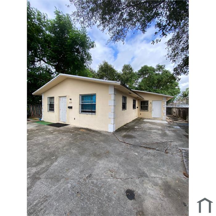 231 NW 57th St