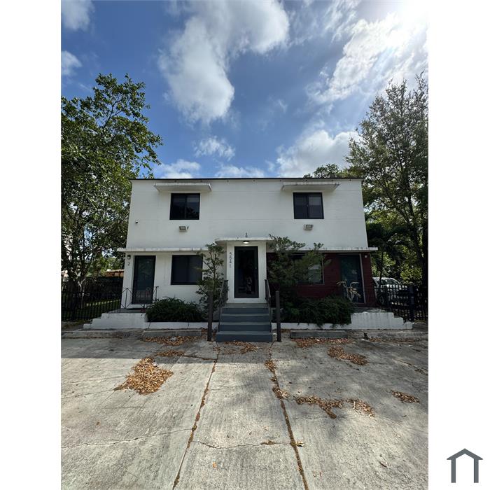 5541 NW Miami Ct