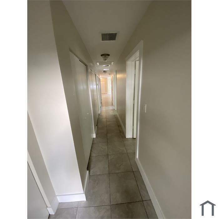5447 NW 5th Ct