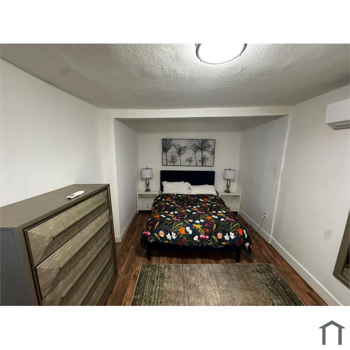 160 NW 60th St