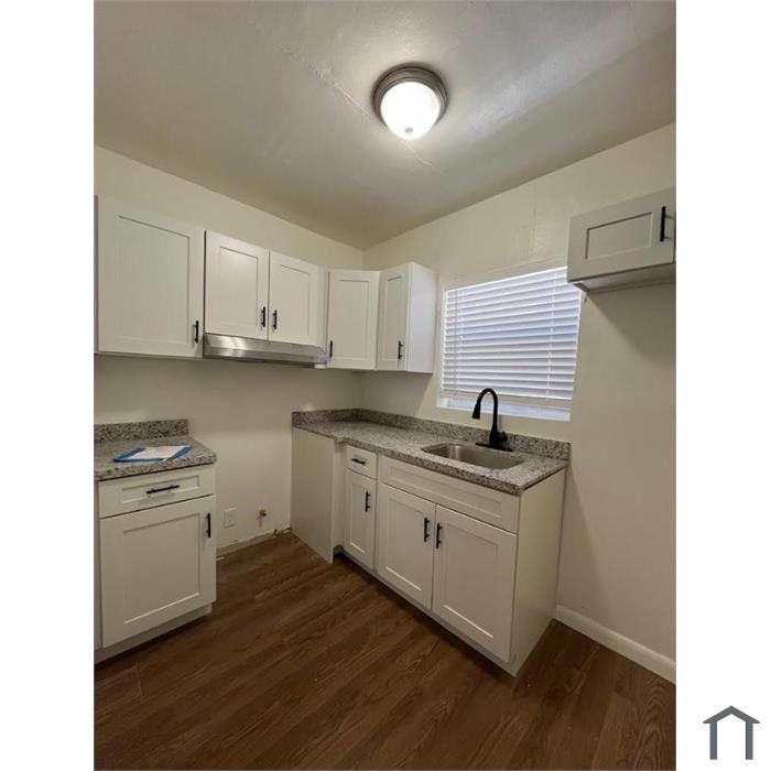 200 NW 13th St