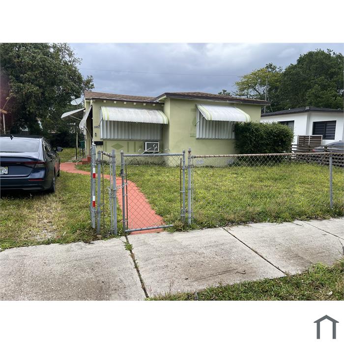 1851 NW 51st Ter