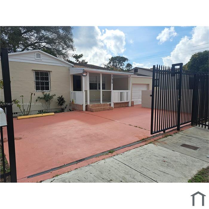 1276 NW 42nd St