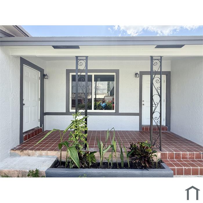 1450 NW 35th St