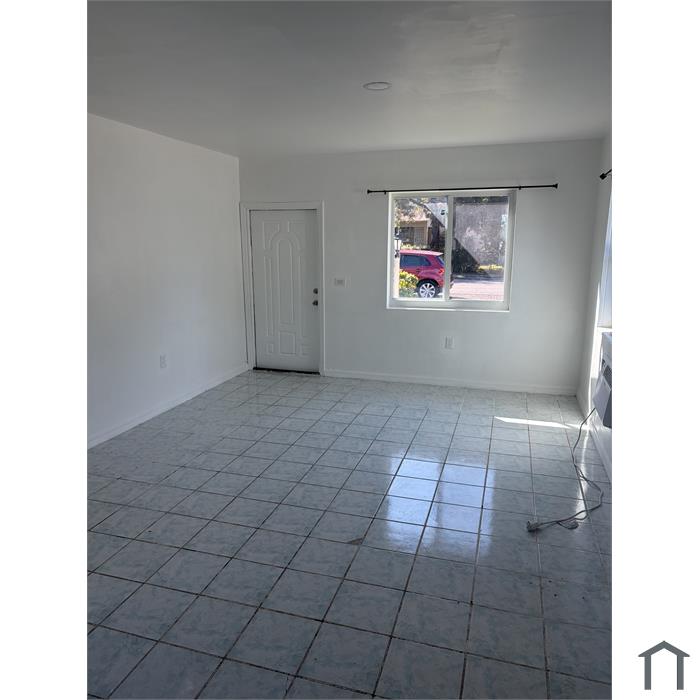 1393 NW 37th St