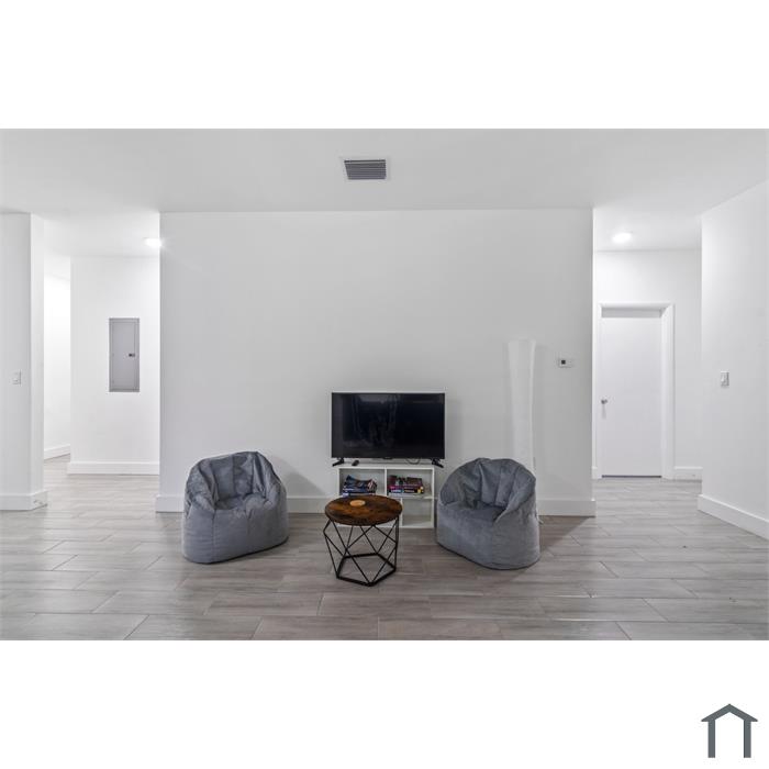 1544 NW 59th St