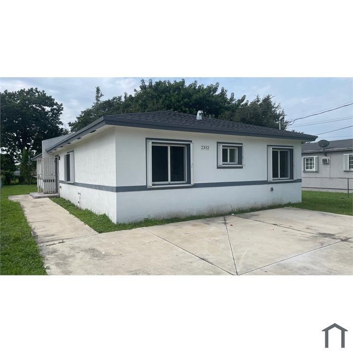2352 NW 64th St