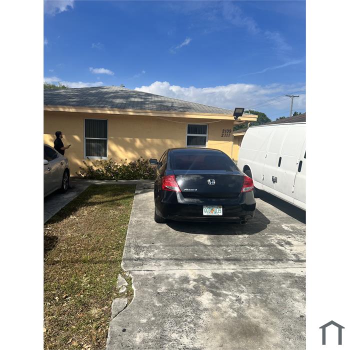 2111 NW 100th St