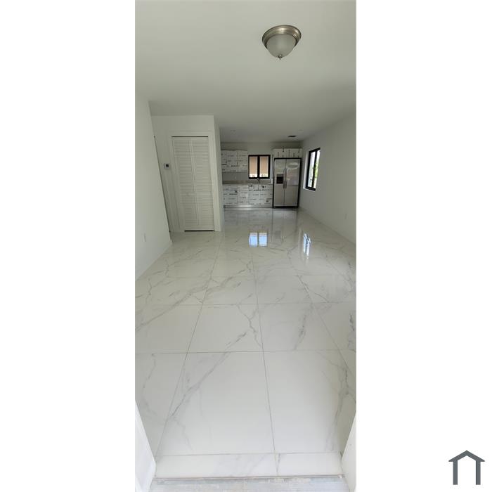 3052 NW 94th St