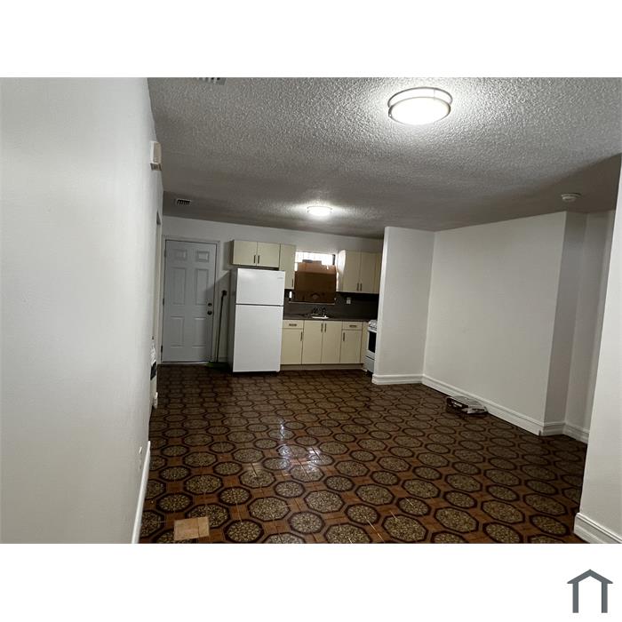 1935 NW 95th Ter
