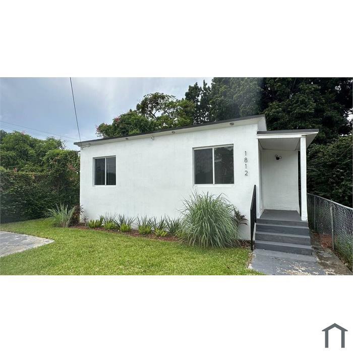 1812 NW 64th St