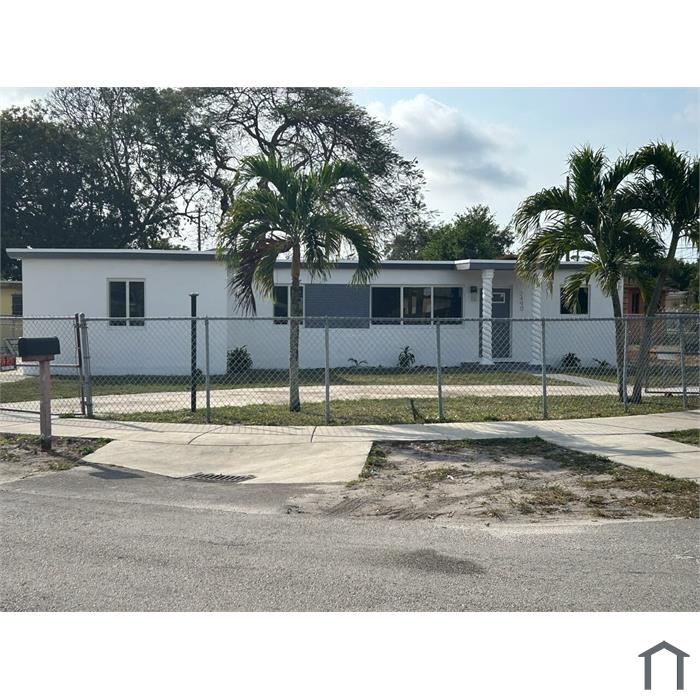 2490 NW 104th Ter