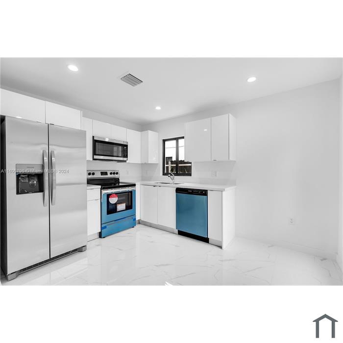1821 NW 69th St