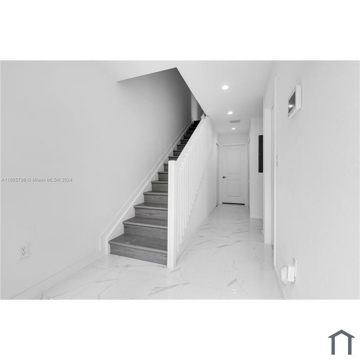1821 NW 69th St