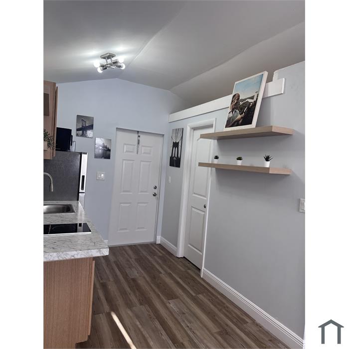 3435 NW 99th St