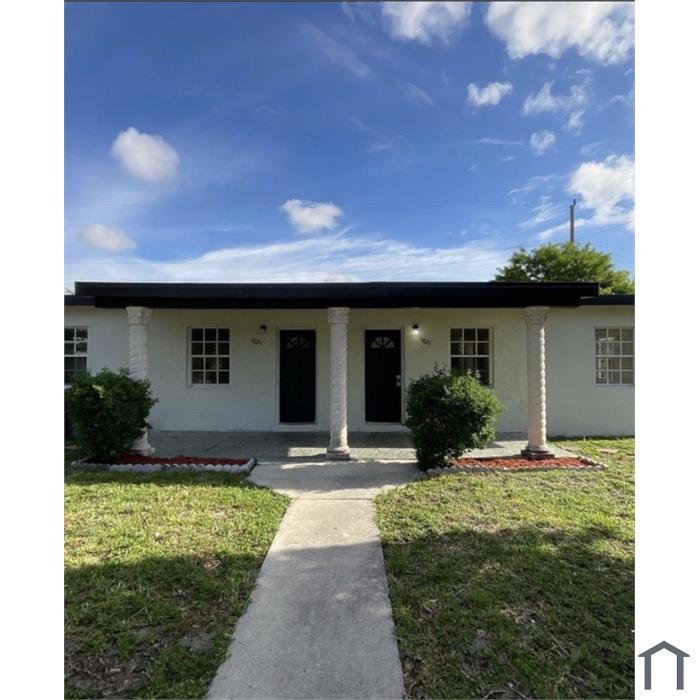 1825 NW 74th St