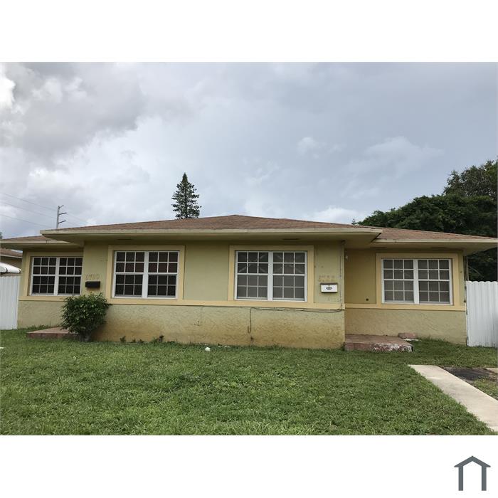6720 NW 5th Pl