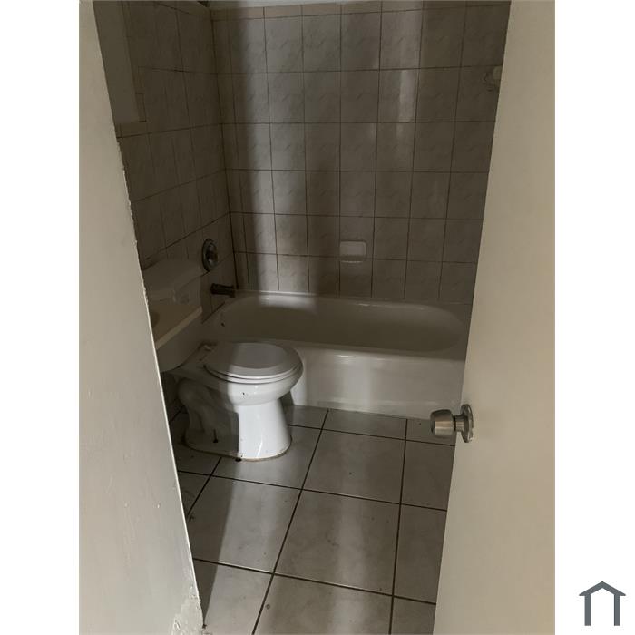 221 NW 77th St