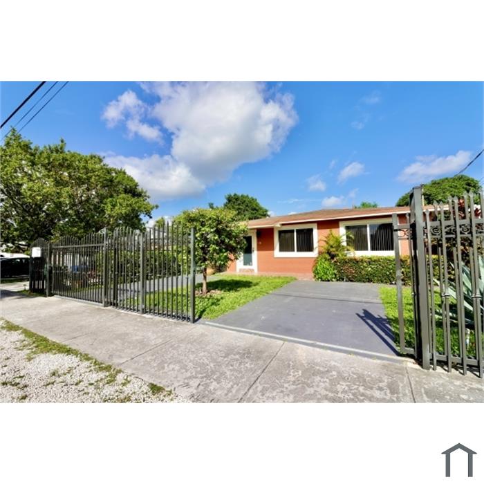 1161 NE 111th St