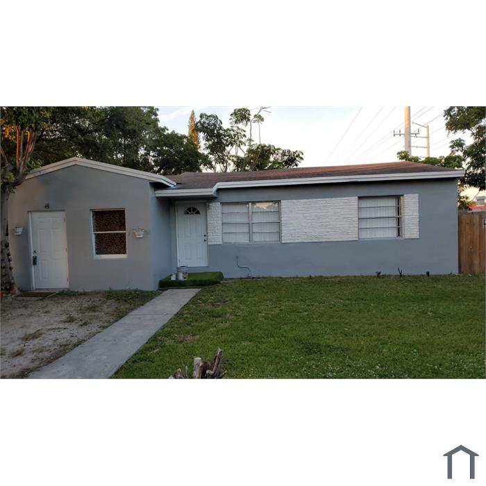 1385 NE 129th St