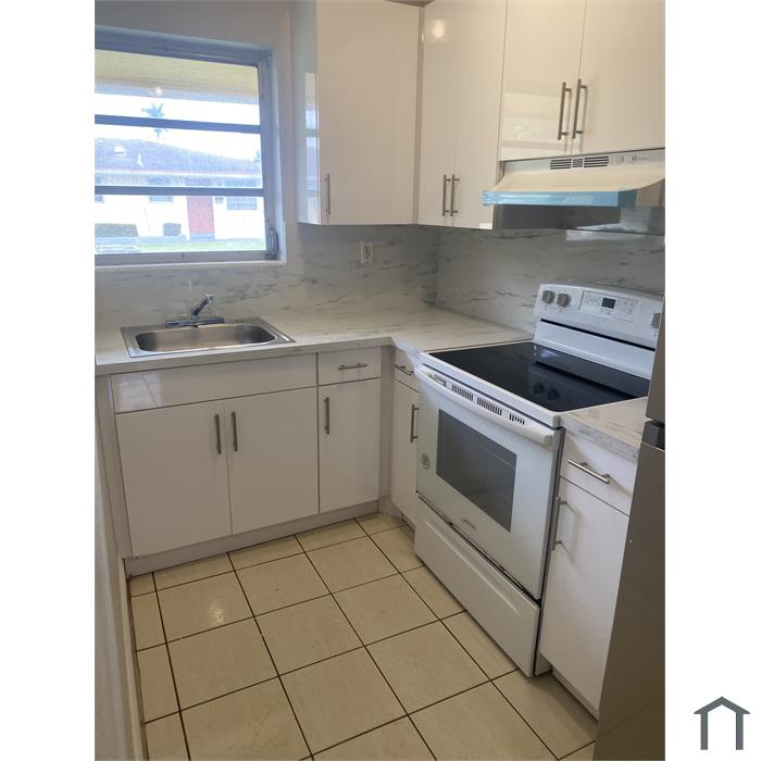 443 NE 139th St