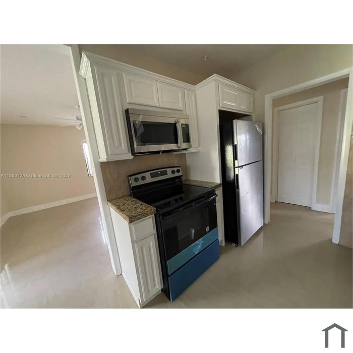 1448 NE 177th St