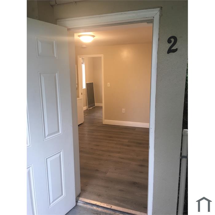 32 NE 169th St