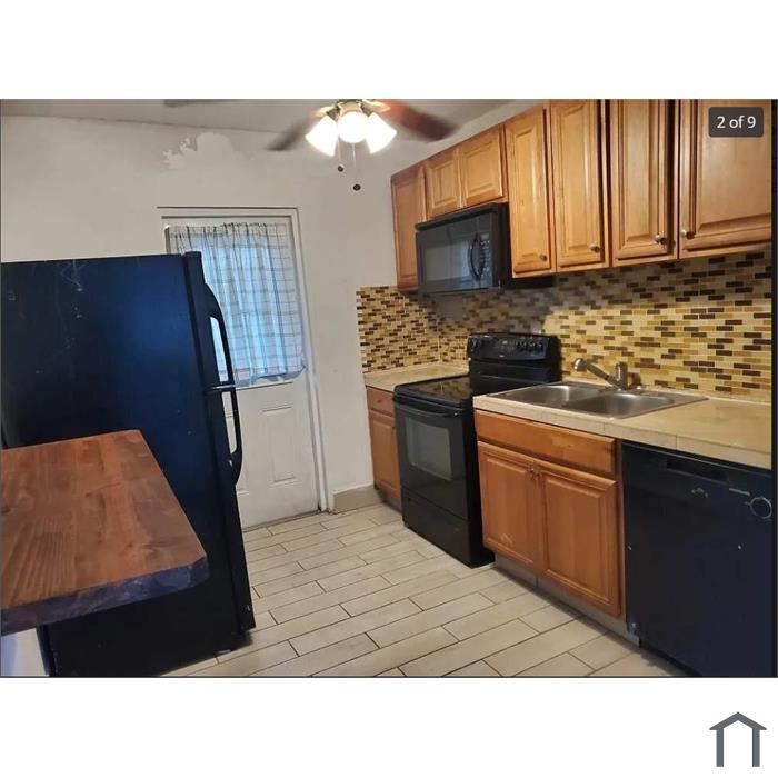 1121 NW 140th Ter