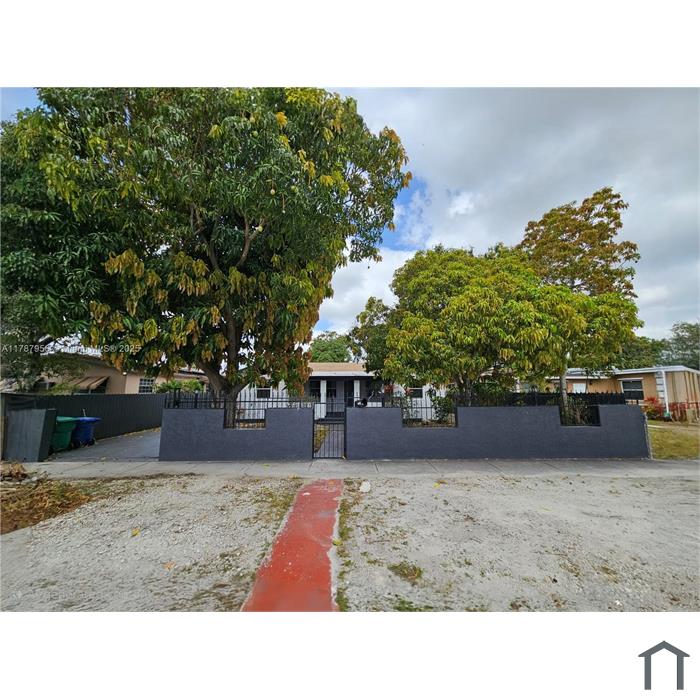 11714 NW 3rd Ave