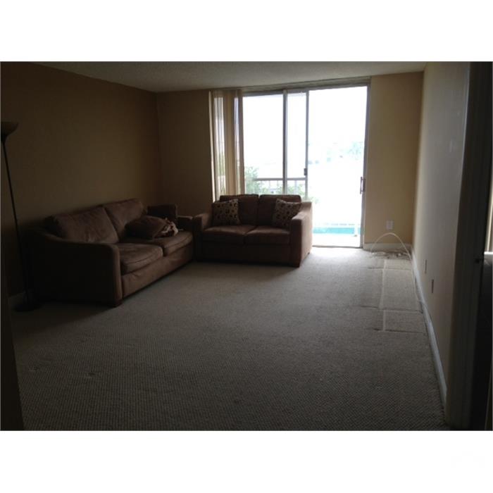 486 NW 165th Street Rd