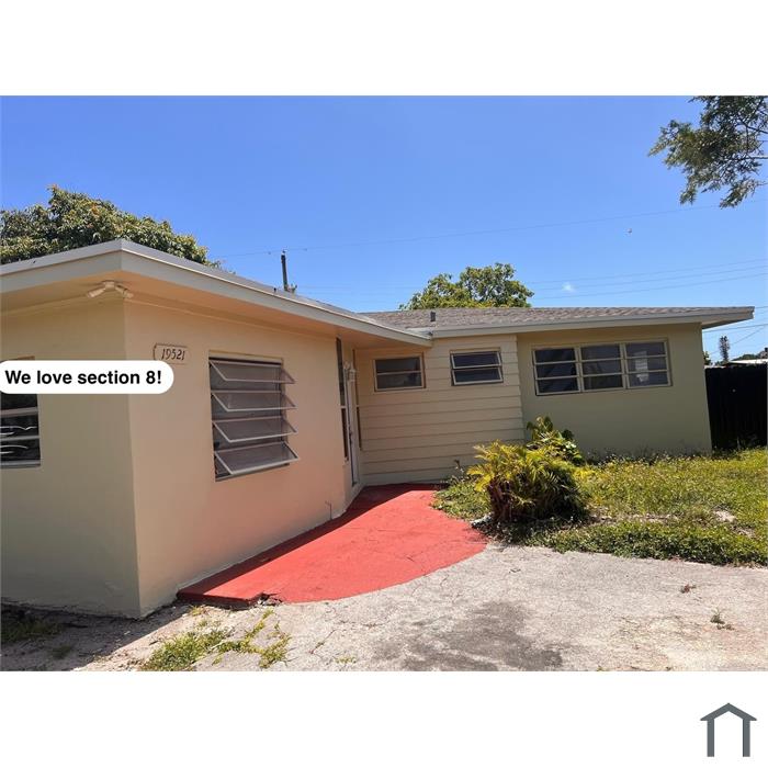 19521 NW 1st Ct